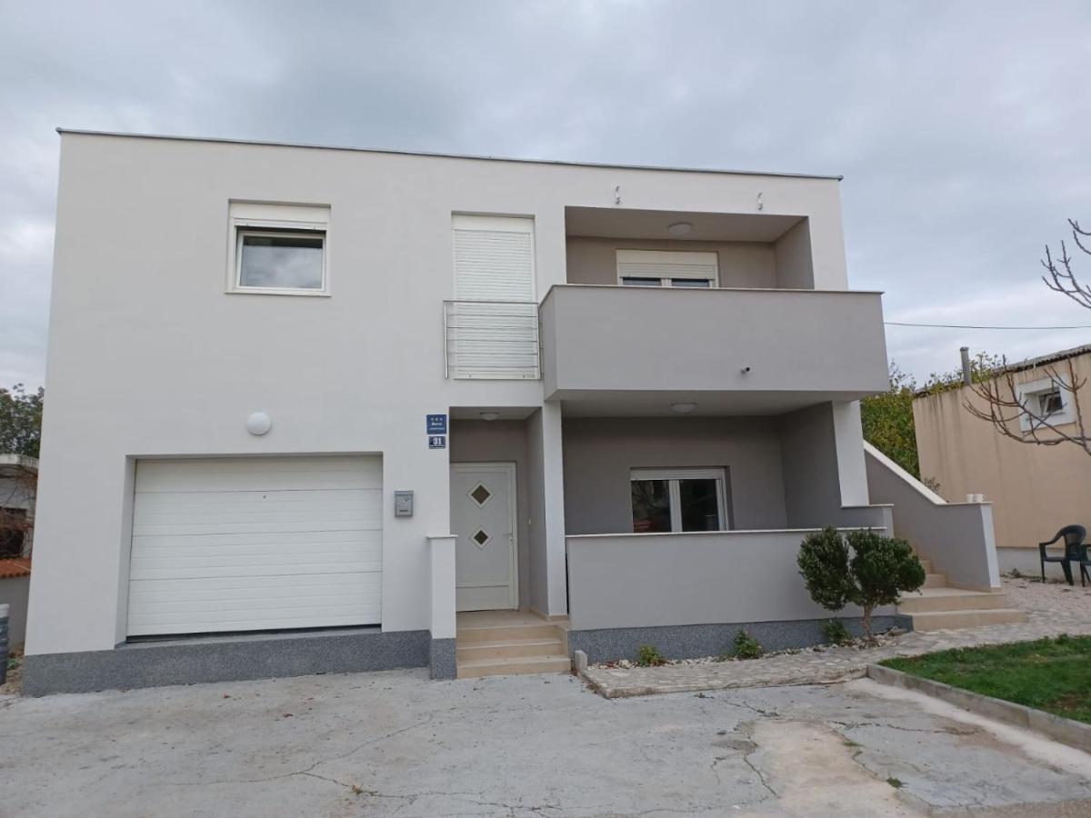 Spider Apartments Pirovac Exterior foto
